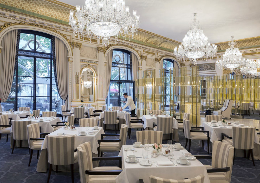 crystal chandelier in restaurant