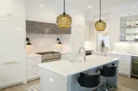 Moderní závěsné svítidlo ELC01