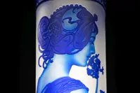 Váza z broušeného křišťálu modrá SEB320MP