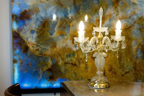 Luxusní stolní lampy a lampičky – jak vybrat perfektní osvětlení pro váš domov