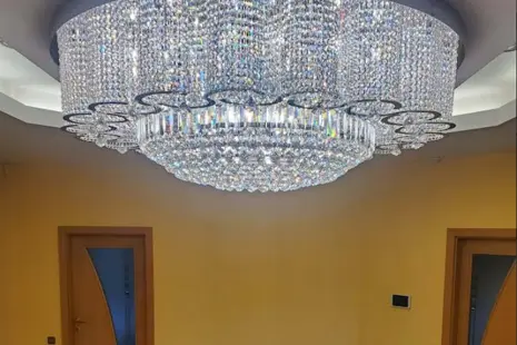 Luxusní vila v Poděbradech září českým křišťálem