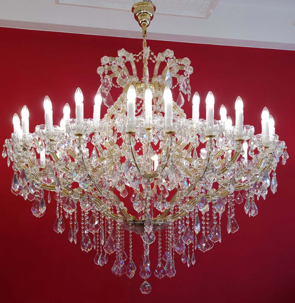 Red chandelier light hot sale bulbs