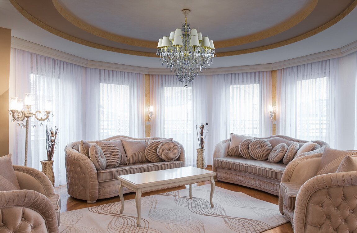 Luxusní křišťálový lustr do obýváku v zámeckém stylu LW169182100