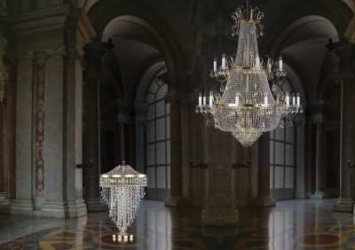 Chandeliers in the hall of the house L192