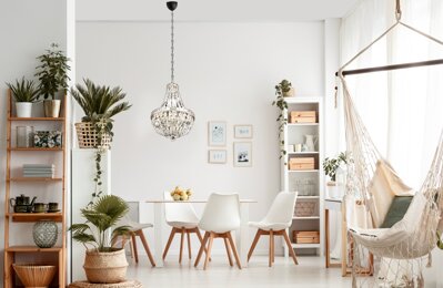 Chandelier above the dining table in scandinavian style TX621000005