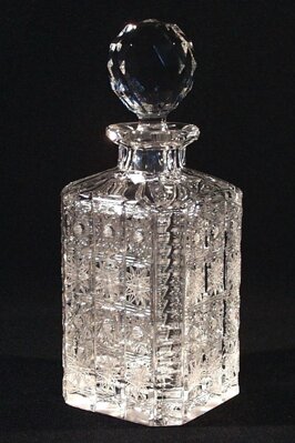 Bottle of whiskey cut crystal 41081
